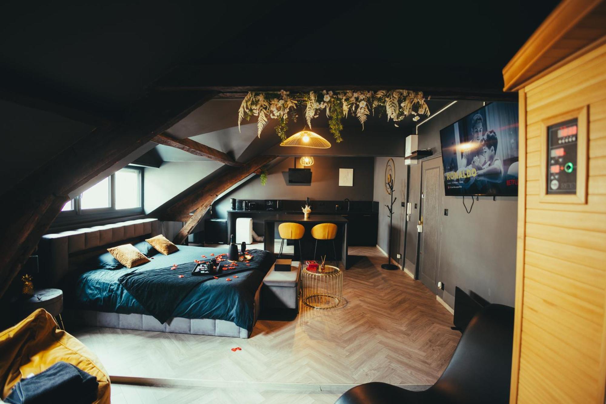 La Marble Room - Suite Balneo & Sauna Angers Exterior photo