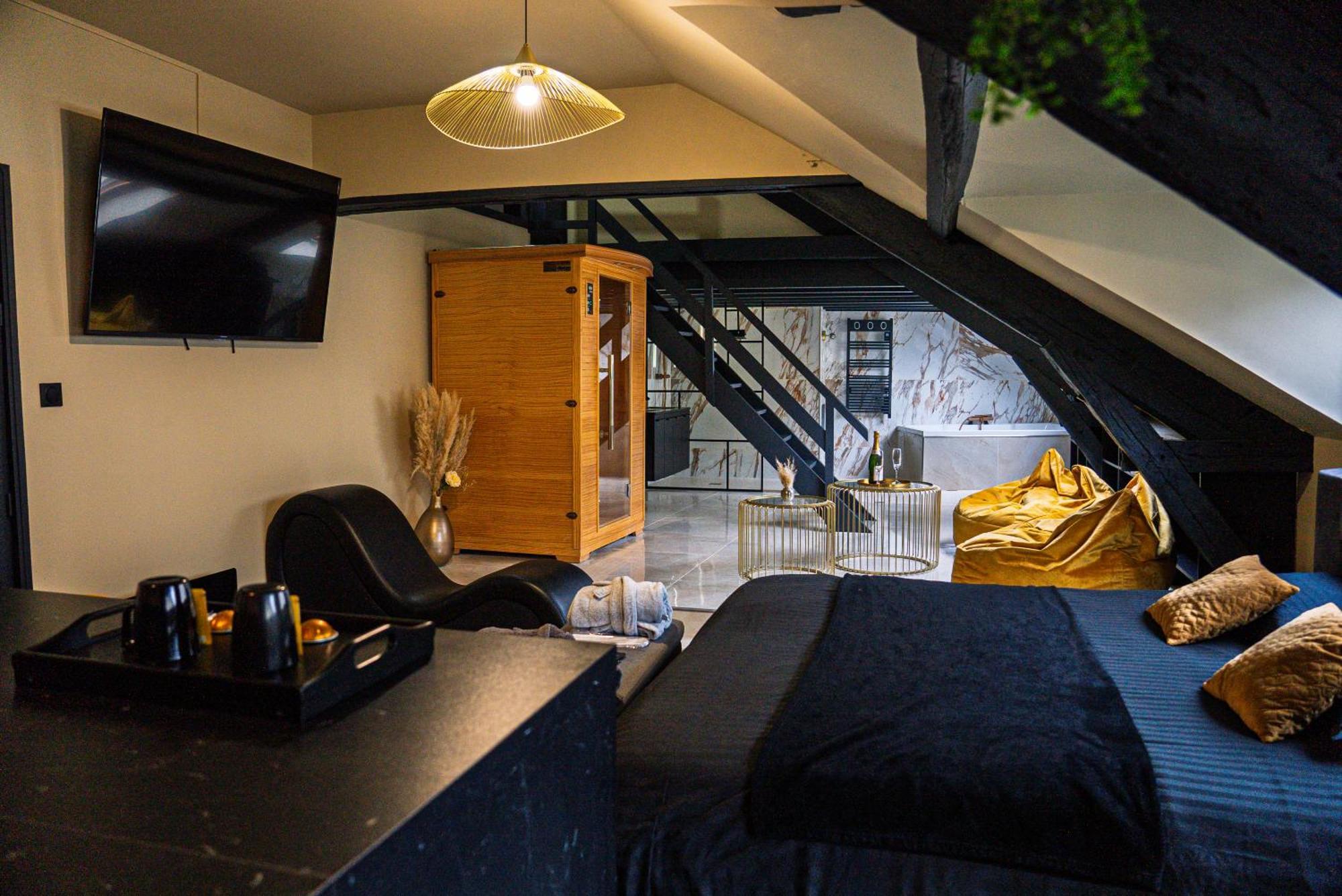 La Marble Room - Suite Balneo & Sauna Angers Exterior photo